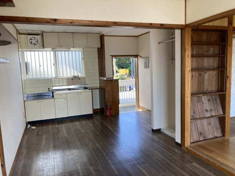 Maison Uenomatsu 1LDK Apartment for Rent in Nishihara, Okinawa - Thumbnail 2