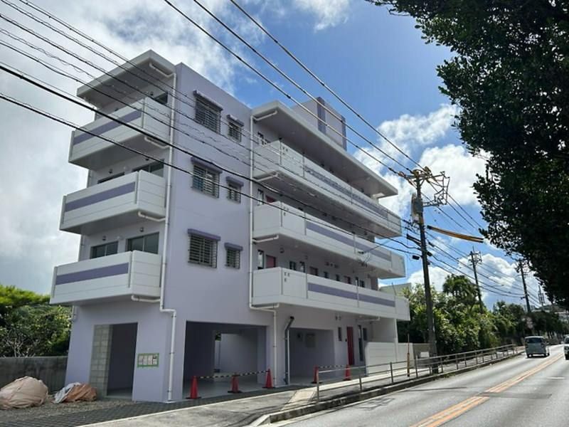 New 2LDK Apartment in Nanjo City, Okinawa with Free Internet - Thumbnail 2