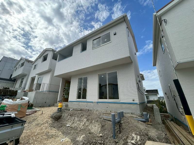 New 4LDK House in Nanjo City, Okinawa - 2026 Completion - Thumbnail 3