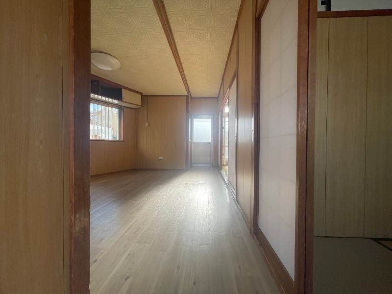 Daimon Apartment for Rent in Haebaru, Okinawa - 2DK, 37 sqm - Thumbnail 3