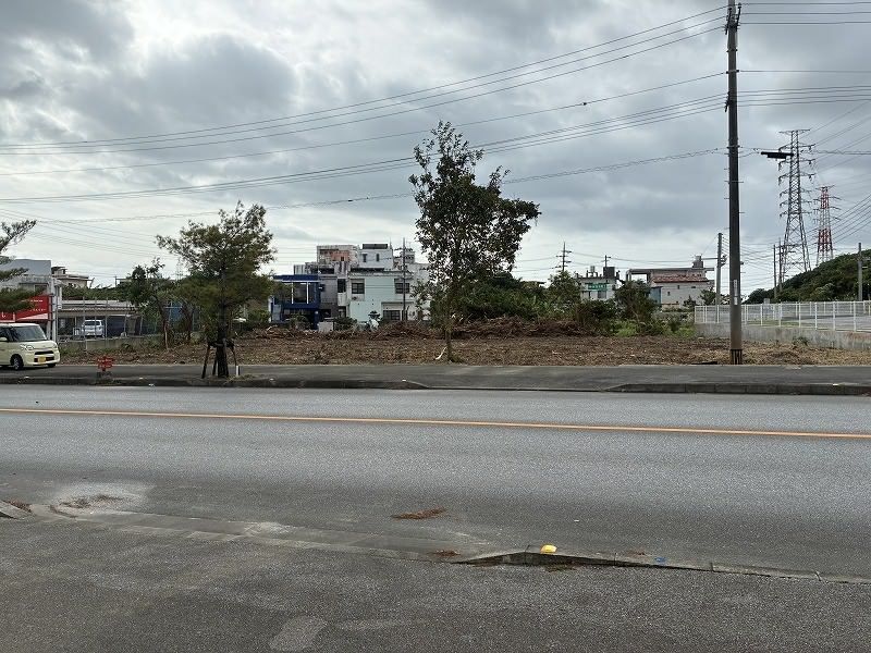 Rental Land in Nakanmine, Uruma City for Parking and Storage - Thumbnail 4