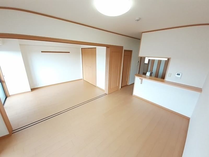2LDK Apartment for Rent in Haebaru Town, Okinawa - Thumbnail 4