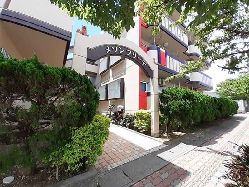 2DK Apartment for Rent in Akamichi, Uruma City, Okinawa - Thumbnail 2