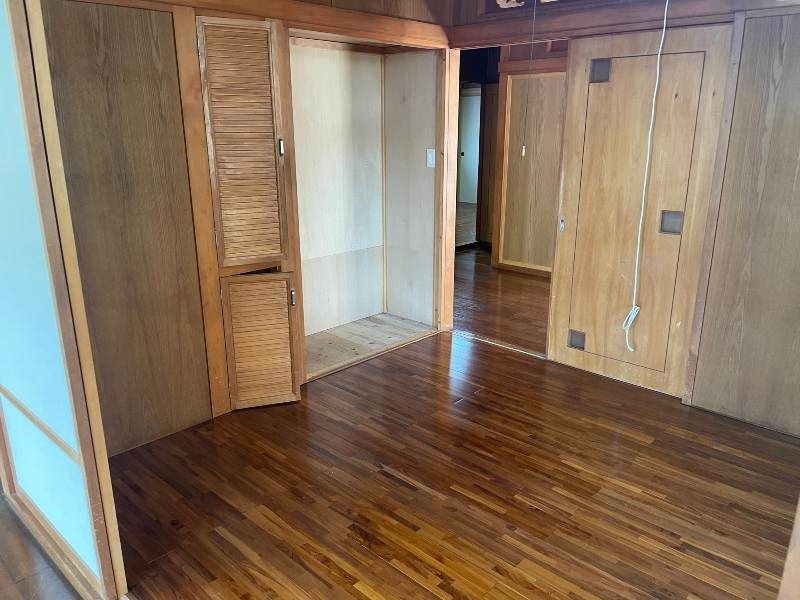 Large 3LDK Apartment for Rent in Okinawa City, Teruya - Thumbnail 4