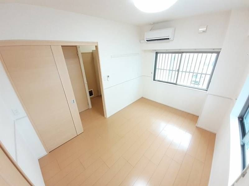 Modern 2LDK Apartment for Rent in Yonabaru Town, Okinawa - Thumbnail 2