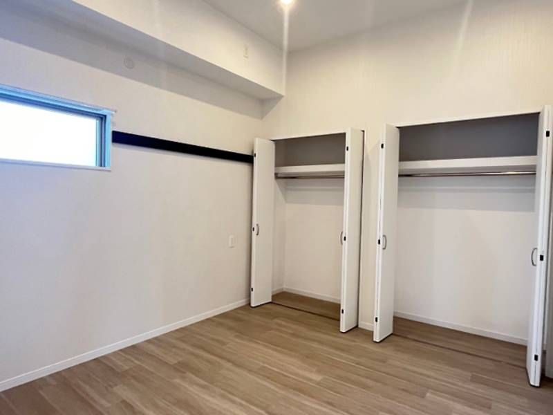 New 4LDK Apartment for Rent in Uruma, Okinawa - Thumbnail 4