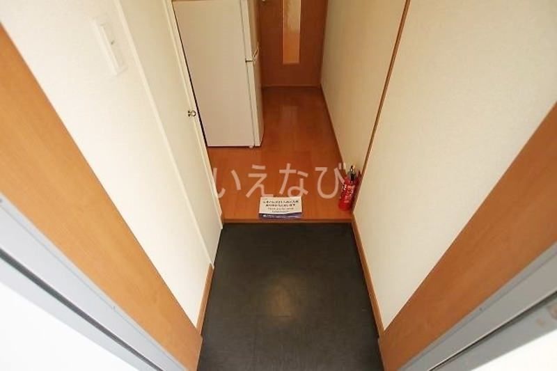 1K Apartment for Rent in Tomigusuku City, Okinawa - Thumbnail 4