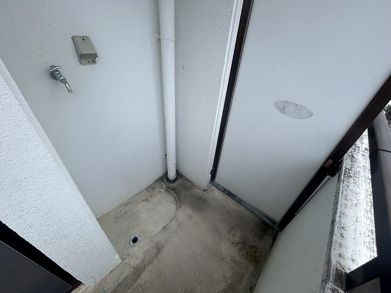 1DK Apartment for Rent in Yonabaru, Okinawa - 25.48 sqm - Thumbnail 3