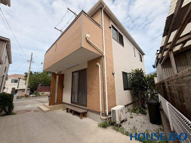 4LDK Modern House in Yomitan Village, Okinawa | 2023 Build - Image 1
