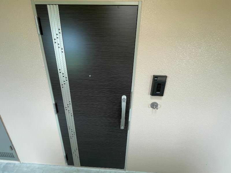1LDK Pet-Friendly Apartment for Rent in Ginowan Village, Okinawa - Thumbnail 3