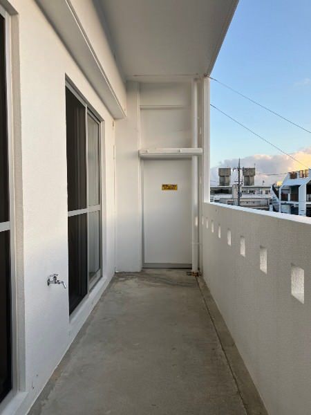 Beverly Heim Matayoshi 2DK Apartment for Rent in Urasoe, Okinawa - Thumbnail 2