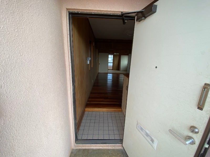 2DK Apartment for Rent in Nishizaki, Itoman City, Okinawa - Thumbnail 2