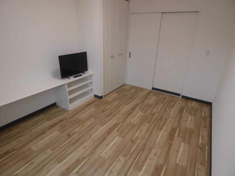 La Corine Villa TS New 1K Apartment for Rent in Tomigusuku, Okinawa - Thumbnail 3