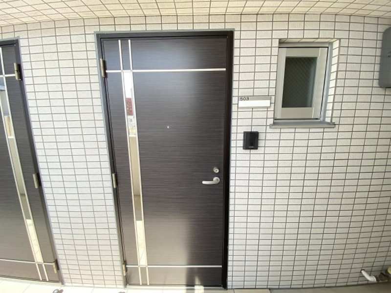 Modern 1K Apartment for Rent in Naha, Okinawa near Kencho-mae Station - Thumbnail 3