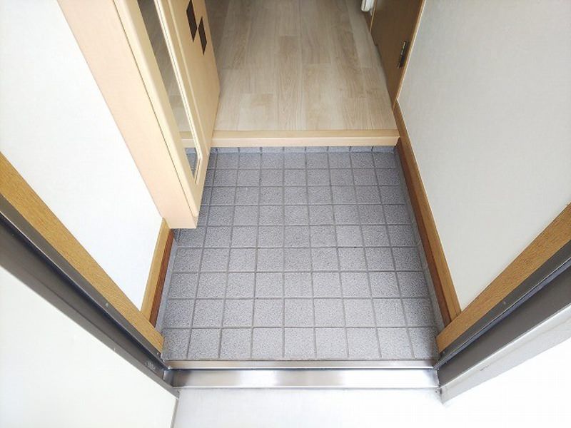 1K Apartment for Rent in Naha Omoromachi, Okinawa - 60,000 Yen - Thumbnail 4