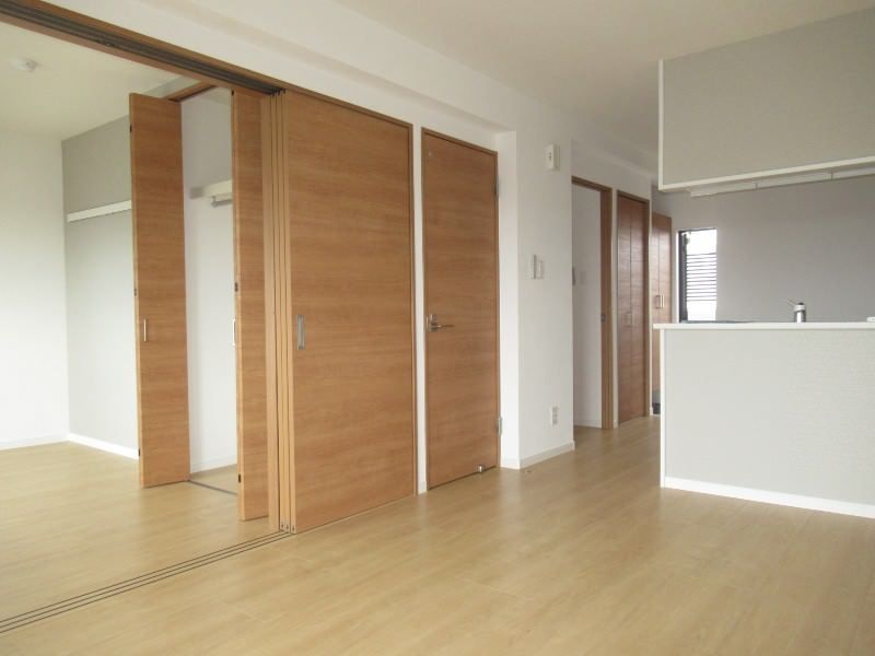 New 2LDK Apartment for Rent in Nakagusuku Village, Okinawa - Thumbnail 4