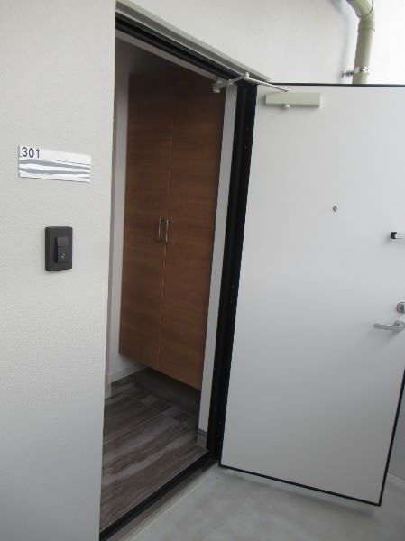 New 2LDK Apartment for Rent in Nakagusuku Village, Okinawa - Thumbnail 2