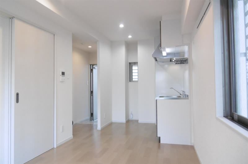 1LDK Apartment for Rent in Ginowan, Okinawa - 32.33m² - Thumbnail 3