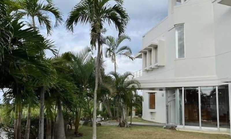 4-Story 3LDK House with Sea View & Large Land in Yomitan - Thumbnail 2