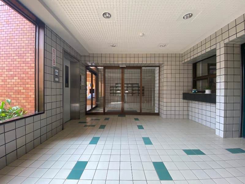 3LDK Apartment for Sale in Ginowan City, Okinawa - Thumbnail 2