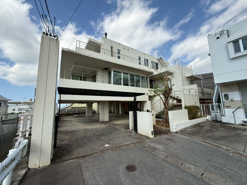Ocean View 3LDK House with Elevator in Itoman, Okinawa - Thumbnail 3