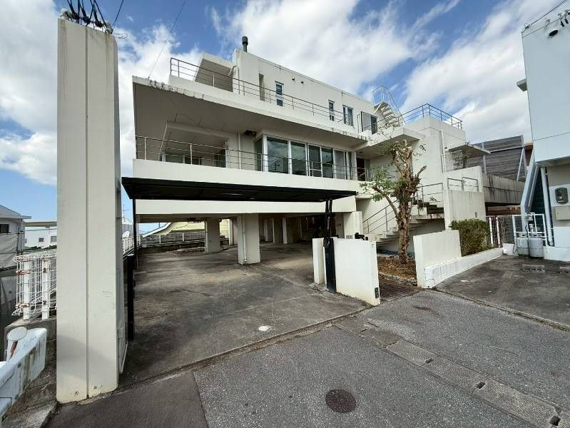 Ocean View 3LDK House with Elevator in Itoman, Okinawa - Thumbnail 4