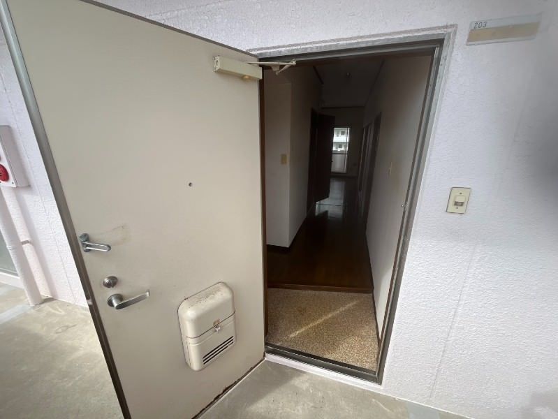 Spacious 3DK Apartment for Rent in Haebaru, Okinawa - Thumbnail 2
