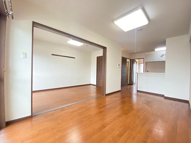 Pet-Friendly 1LDK Apartment for Rent in Naha, Okinawa - Thumbnail 3