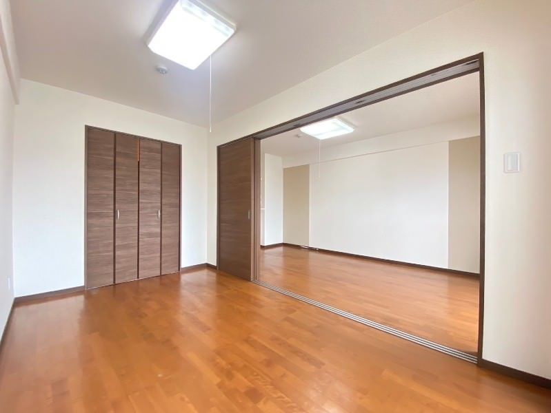 Pet-Friendly 1LDK Apartment for Rent in Naha, Okinawa - Thumbnail 2