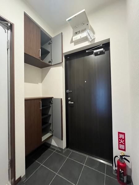 2LDK Apartment for Rent in Itoman, Okinawa - 48.6 sqm - Thumbnail 3