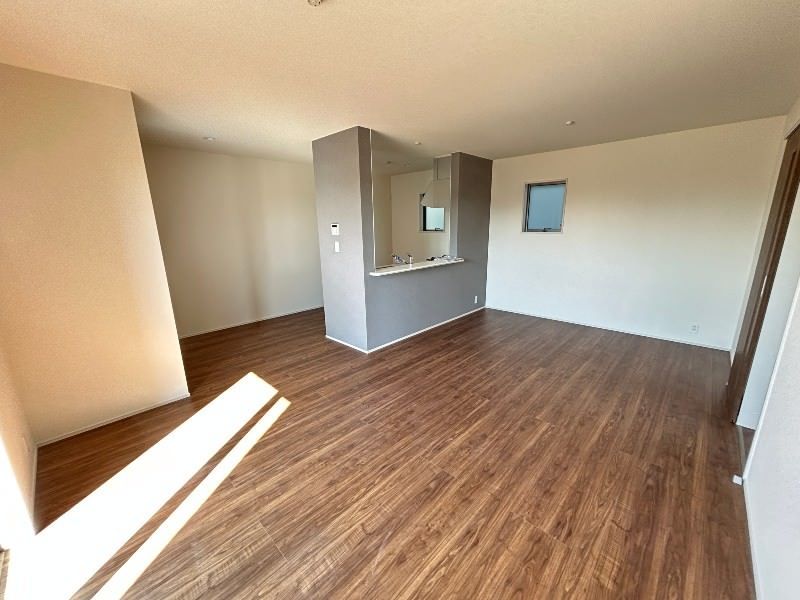 New 3LDK House for Sale in Takaezu, Uruma, Okinawa - Thumbnail 4