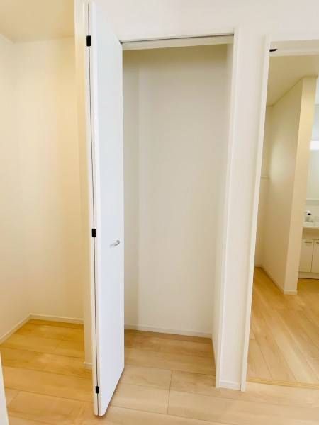 New 4LDK House in Uruma City Okinawa with 3 Parking Spaces - Thumbnail 4