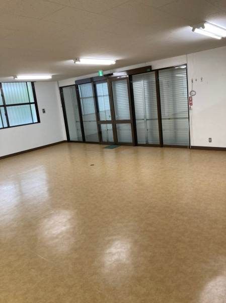 Urasoe Izu Commercial Space for Rent - 664 sqm, 30 Parking - Thumbnail 3