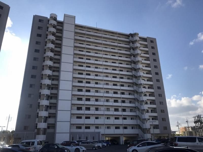2LDK Apartment for Rent in Toyosaki, Tomigusuku, Okinawa - Thumbnail 2