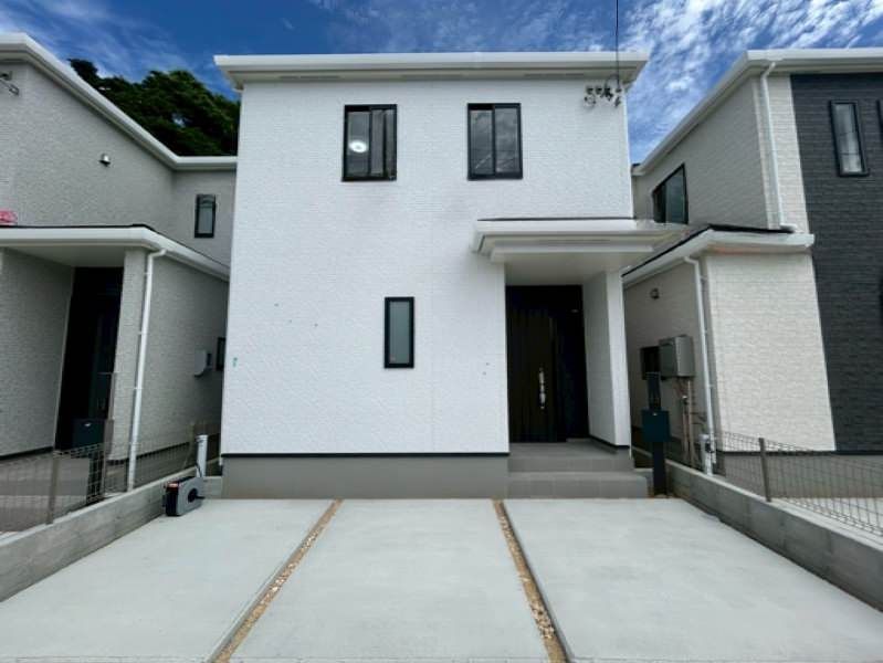 New 4LDK House in Itoman, Okinawa with Garden and Parking - Thumbnail 2