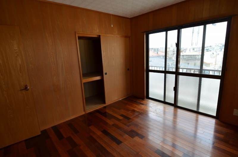 2DK Apartment for Rent in Urasoe, Okinawa | 46.2 sqm - Thumbnail 2