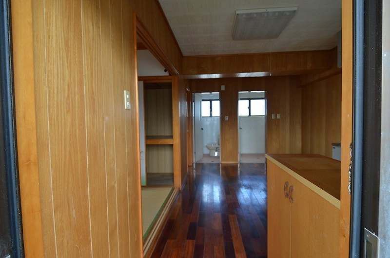 2DK Apartment for Rent in Urasoe, Okinawa | 46.2 sqm - Thumbnail 4