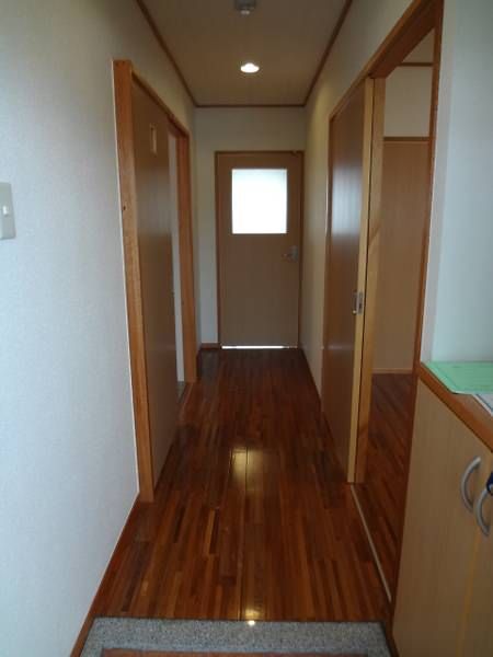 Comfort M 2DK Apartment for Rent in Toyosaki, Okinawa - Thumbnail 4