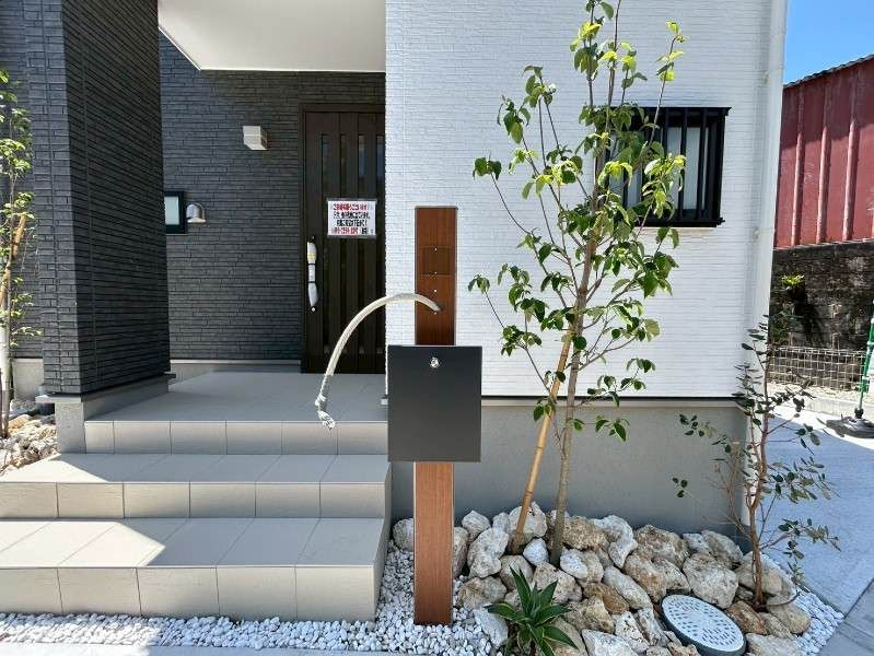 Modern 4LDK House in Nishihara, Okinawa - Thumbnail 3