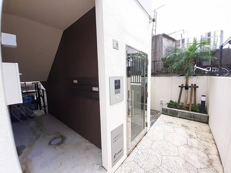 1LDK Apartment for Rent in Ginowan, Okinawa - 42.23 sqm - Thumbnail 4