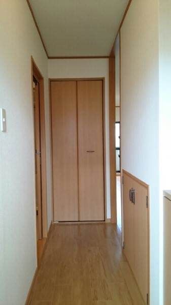 Ruel 1LDK Apartment for Rent in Ginowan, Okinawa - Thumbnail 4