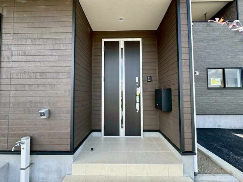 New 4LDK House for Sale in Uruma, Okinawa - 2025 Build - Thumbnail 3