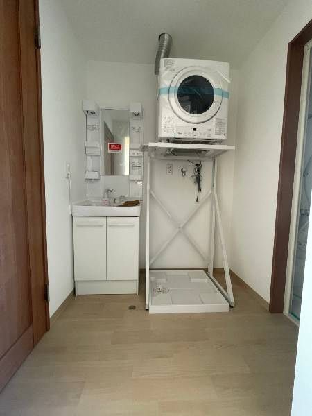 1K Apartment for Rent in Uruma City, Okinawa - 44,000 Yen - Thumbnail 4