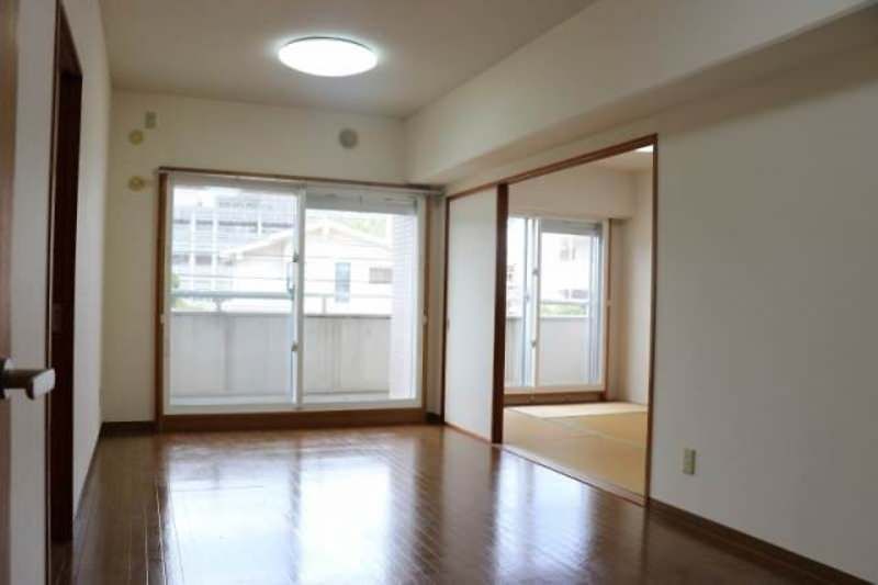 3LDK Apartment for Rent in Shuri, Naha City, Okinawa - Thumbnail 2