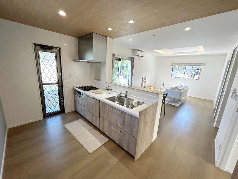 New 4LDK RC House in Kadena Town, Okinawa - December 2025 Completion - Thumbnail 3