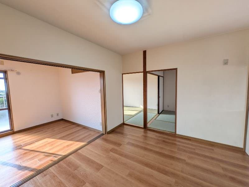 Southern Cross 3LDK Apartment for Rent in Naha, Okinawa - Thumbnail 3