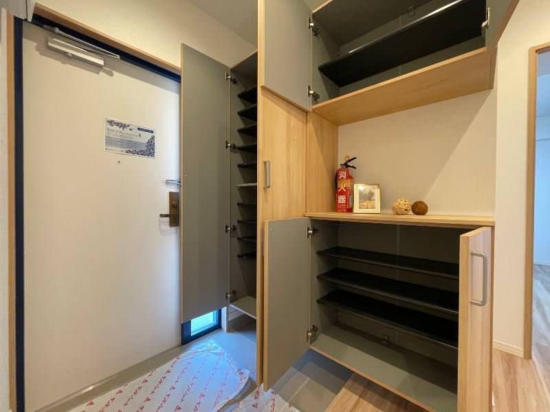 3LDK Apartment for Sale in Naha, Okinawa with Panoramic Views - Thumbnail 2