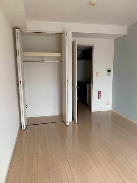 1K Apartment for Rent in Naha Matsuyama, Okinawa - Pet Friendly - Thumbnail 2