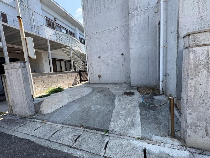 5DK RC House for Sale in Ishigaki City, Okinawa - Thumbnail 2