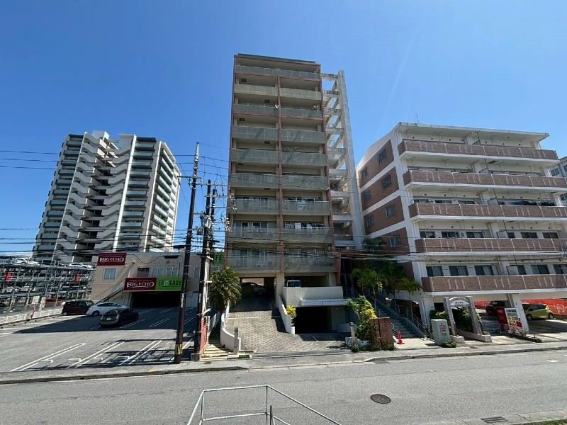 1DK Apartment for Sale in Naha's Kami-no-ya, Okinawa - Thumbnail 4